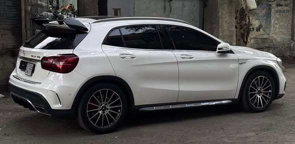Mercedes-Benz GLA 45 AMG 2019 - صورة 3