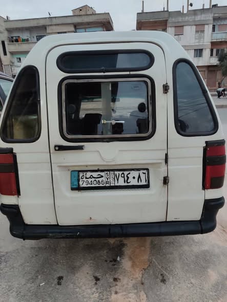 سكودا كرت 1999 - صورة 3