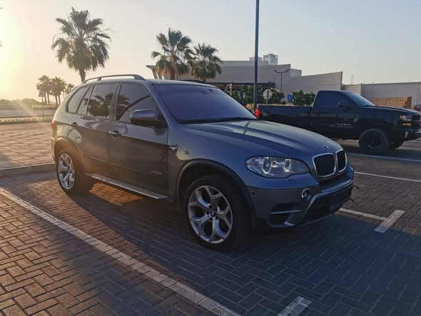 BMW X5 xDrive35 2013 - صورة 1