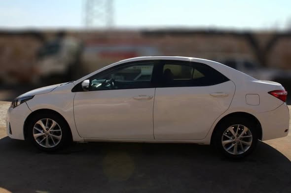 تويوتا كورولا 2015 - صورة 1