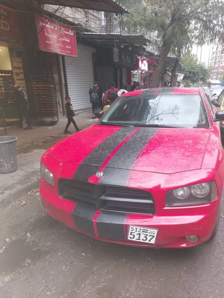 دوج تشارجر 2011 - صورة 1