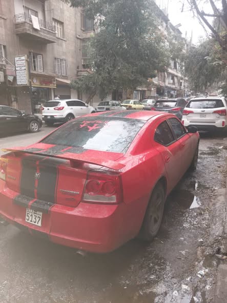 دوج تشارجر 2011 - صورة 2