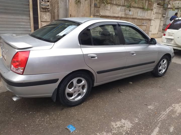 هيونداي إلنترا 2005