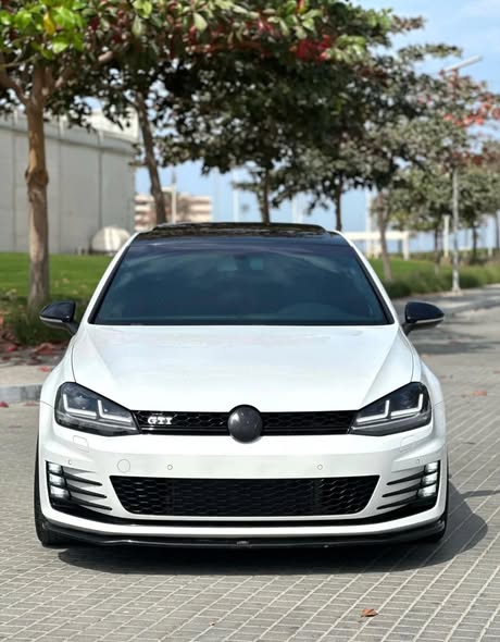 فولكس فاجن جولف جي تي اي 2014 - صورة 5