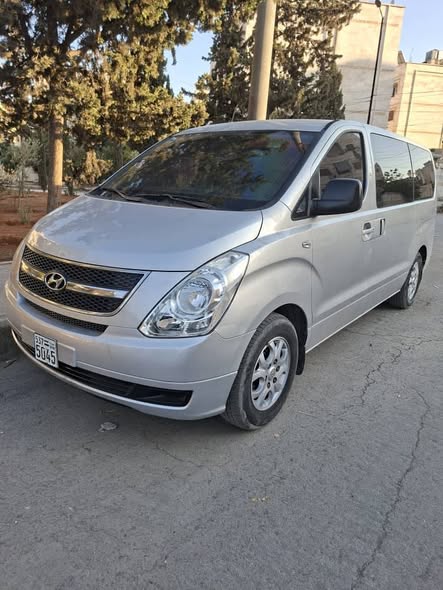 Hyundai H1 2011 - صورة 1