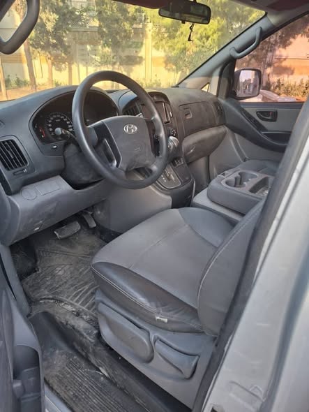 Hyundai H1 2011 - صورة 2