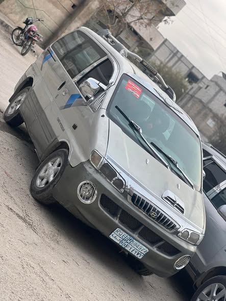 هيونداي جراند Starex 2002 - صورة 1