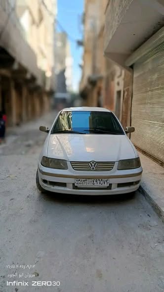 فولكس جولف 2004 - صورة 2