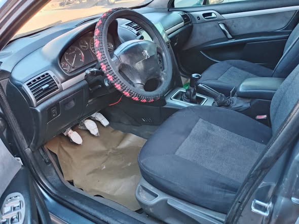 بيجو ٤٠٧ 2002 - صورة 4