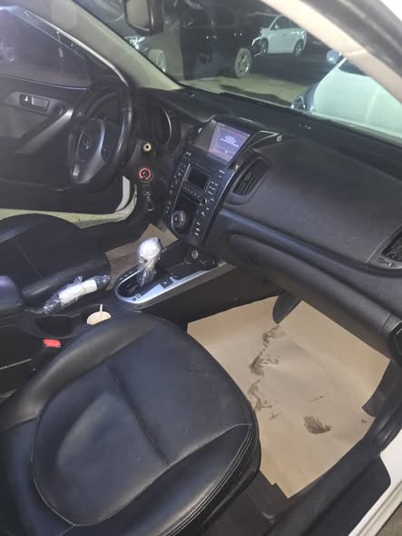 كيا فورتي 2012 - صورة 2