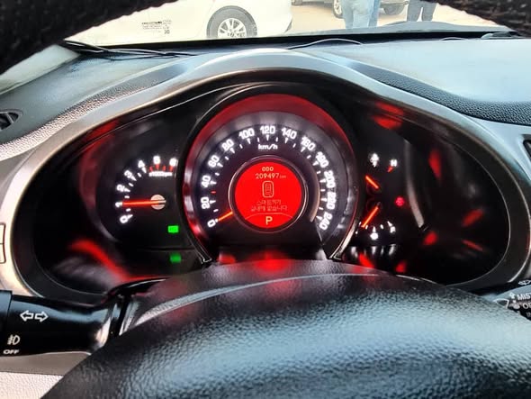 كيا سبور تاج R 2012 - صورة 5