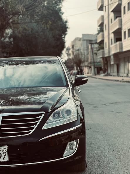 هيونداي سنتنيال 2010 - صورة 4