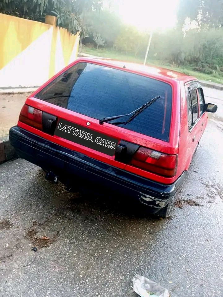 نيسان صني 1993 - صورة 4