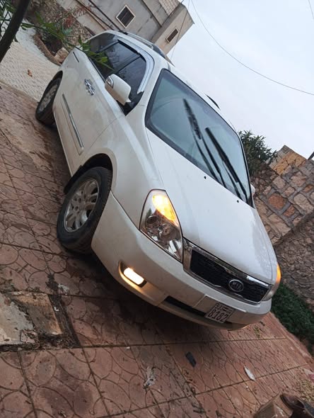 كيا كرنفال 2011 - صورة 3