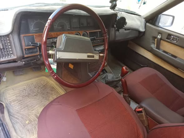 مازدا ٩٢٩ ليمتد 1983 - صورة 2