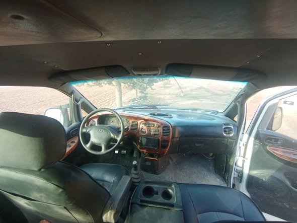 هيونداي ستاركس 1998 - صورة 5