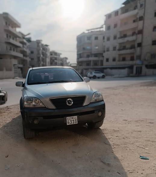 كيا سورنتو 2004 - صورة 4