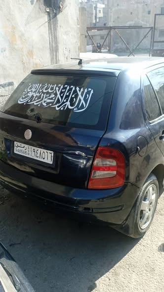 سكودا فابيا 2004 - صورة 2