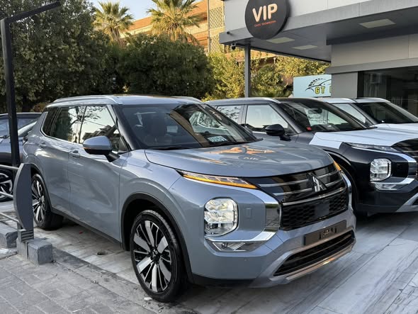 ميتسوبيشي أوت لاندر 2026 - صورة 2