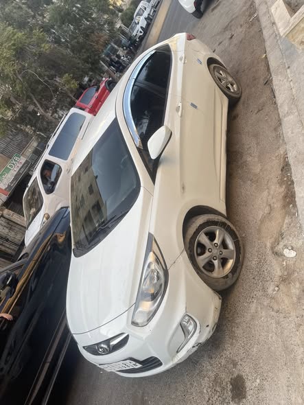 هيونداي اكسنت 2012 - صورة 5