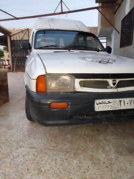 داشيا بيك أب 1996 - صورة 1