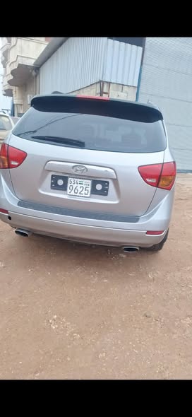 هيونداي تراكس 2011 - صورة 1