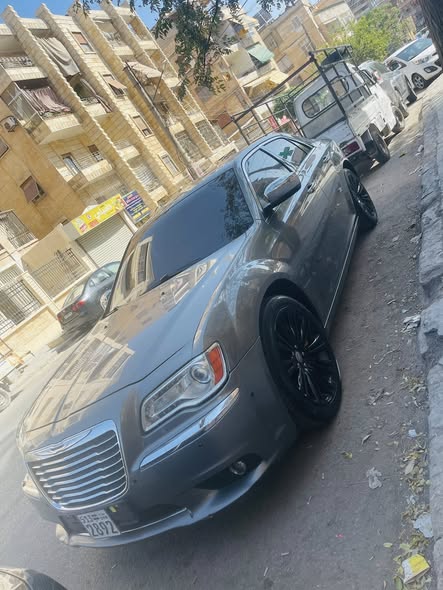 كرايزر 300 2013 - صورة 1