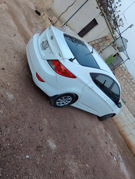 هيونداي اكسنت 2011 - صورة 2