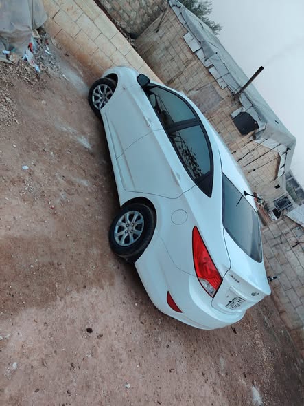 هيونداي اكسنت 2011 - صورة 5