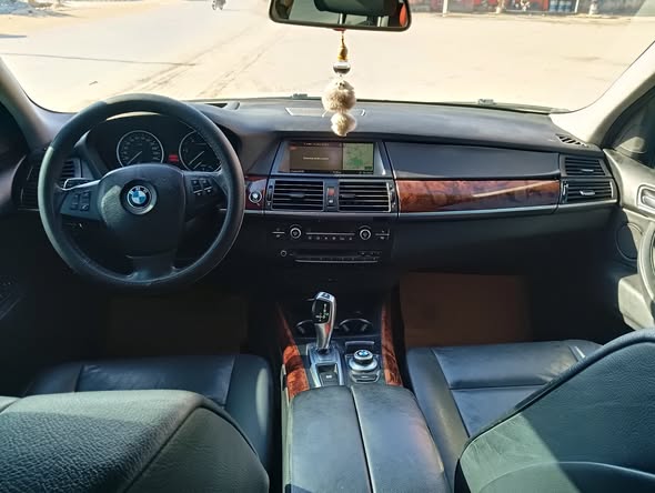 بي ام اكس فايف 2007 - صورة 2