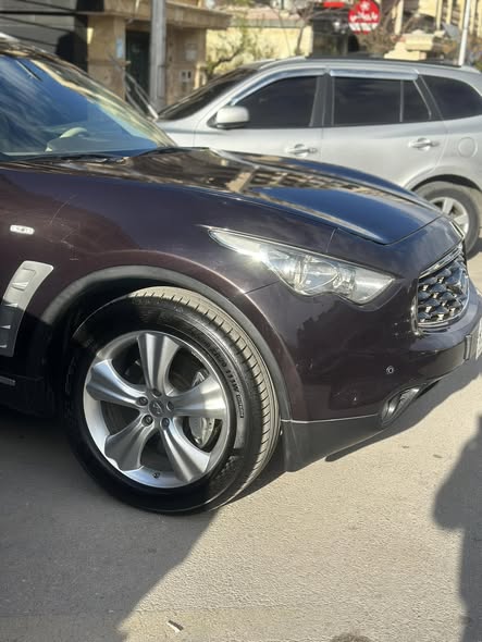 انفينيتي FX35 2011 - صورة 2