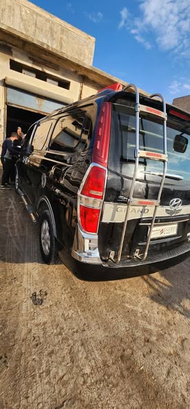 هيونداي ستاركس 2010 - صورة 2