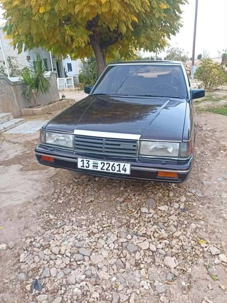 مازدا 929 1983 - صورة 1