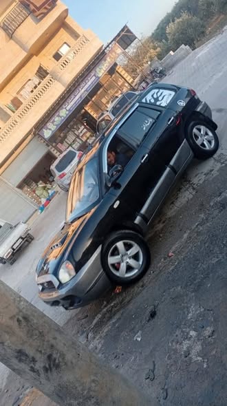 هيونداي سانتافي 2002 - صورة 1
