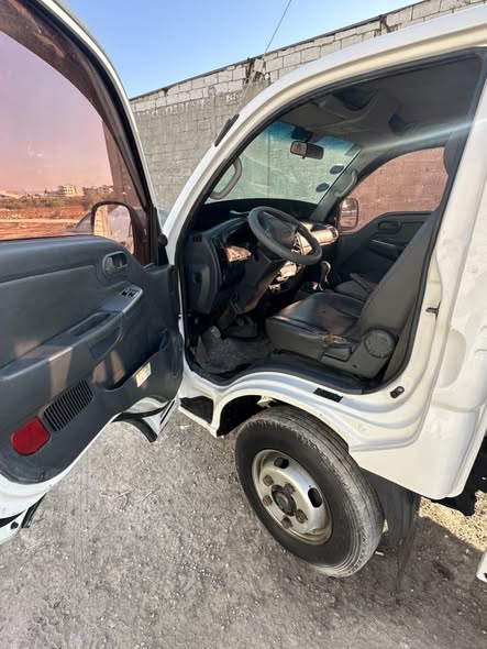 كيا ٤٠٠٠ 2004 - صورة 3