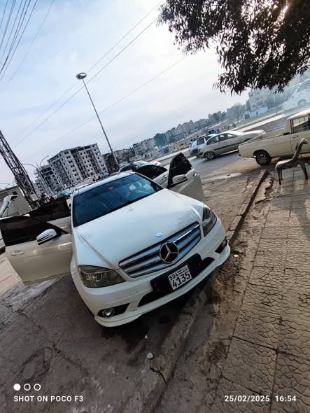 مرسيدس سي ٢٠٠ 2011 - صورة 2