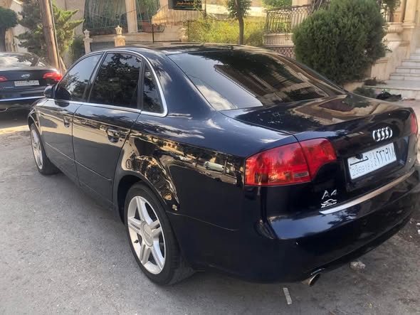 أودي A4 2006 - صورة 2