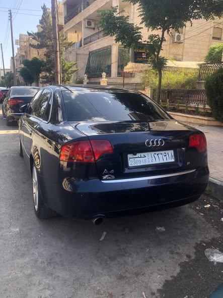 أودي A4 2006 - صورة 3