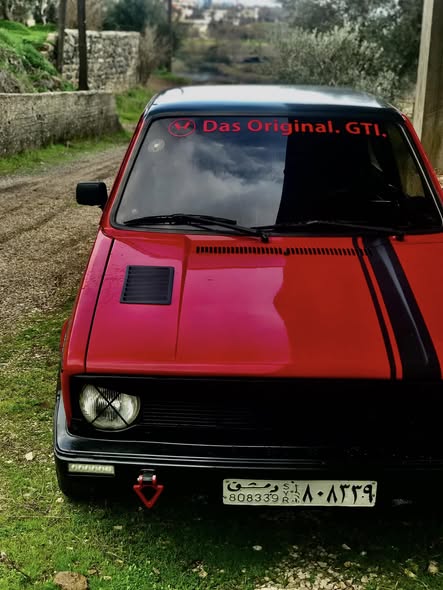 فولكس فاجن Golf Mk1 1983 - صورة 1