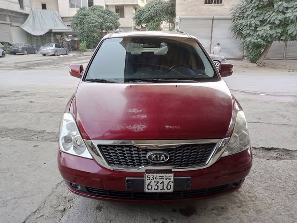 كيا كرنفال ليموزين 2011 - صورة 1