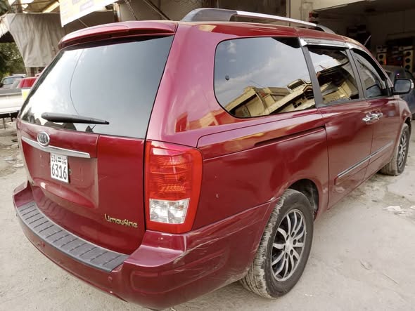 كيا كرنفال ليموزين 2011 - صورة 5