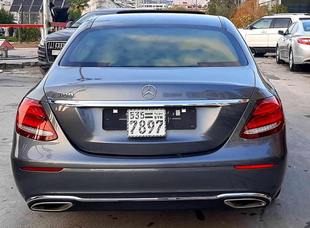 مرسيدس E200 2018