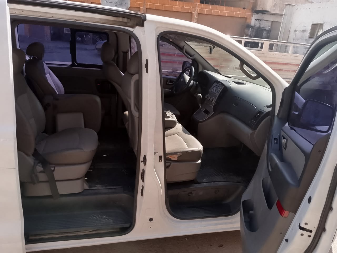 هيونداي H-1 2012 - صورة 1