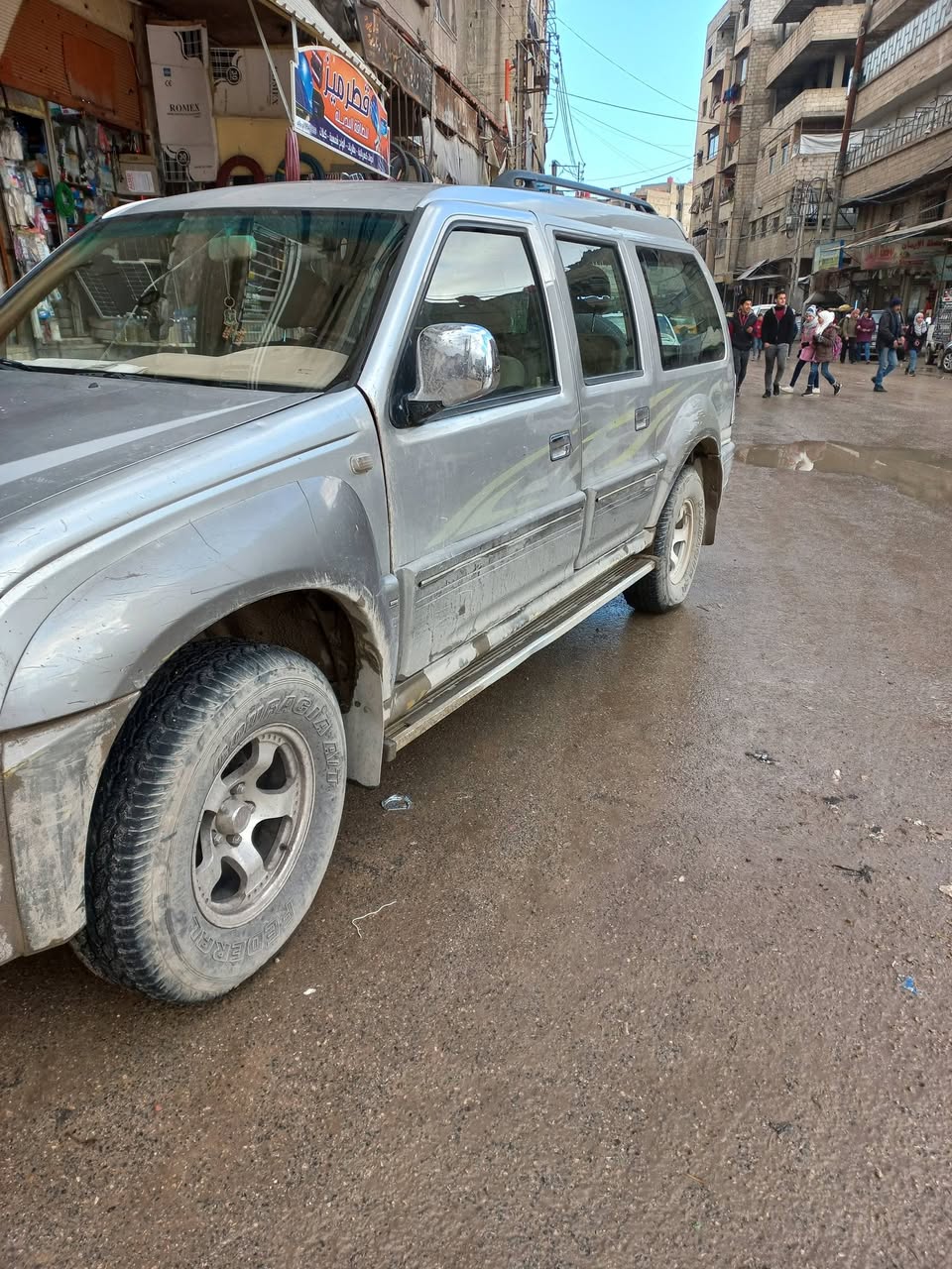 جيب يوجين 2006 - صورة 3