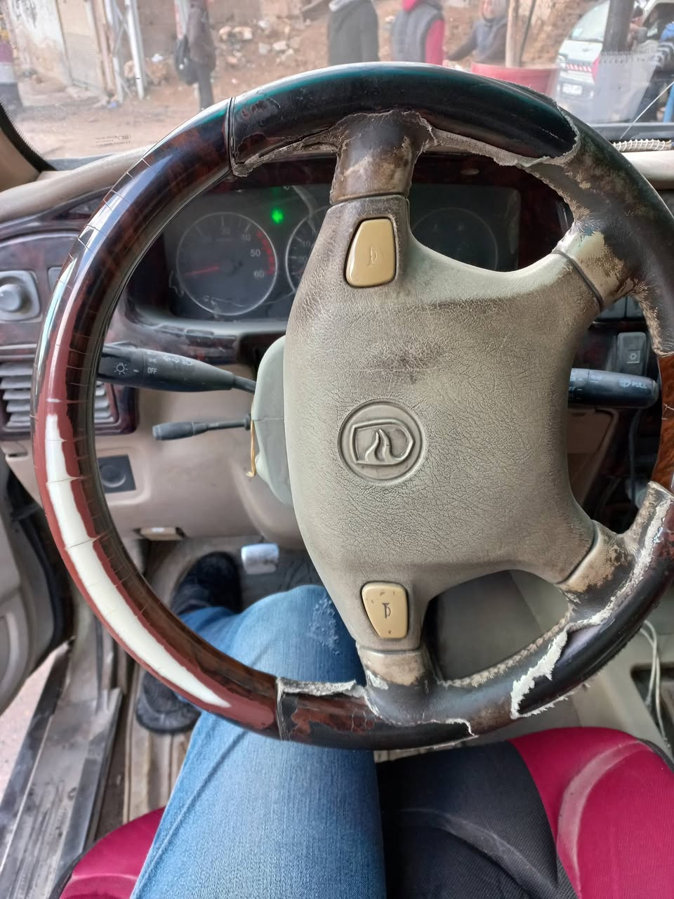 جيب يوجين 2006 - صورة 4