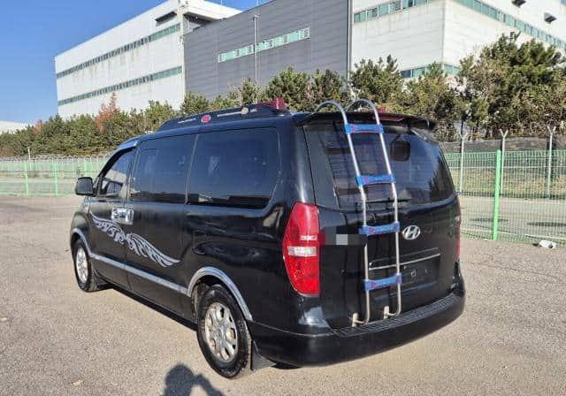 هيونداي ستاركس 2015 - صورة 3