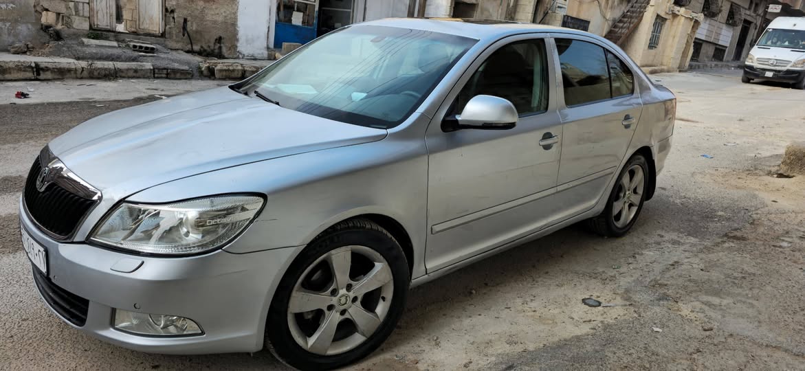 سكودا اوكتافيا 2010 - صورة 4