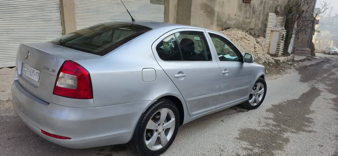 سكودا اوكتافيا 2010 - صورة 5