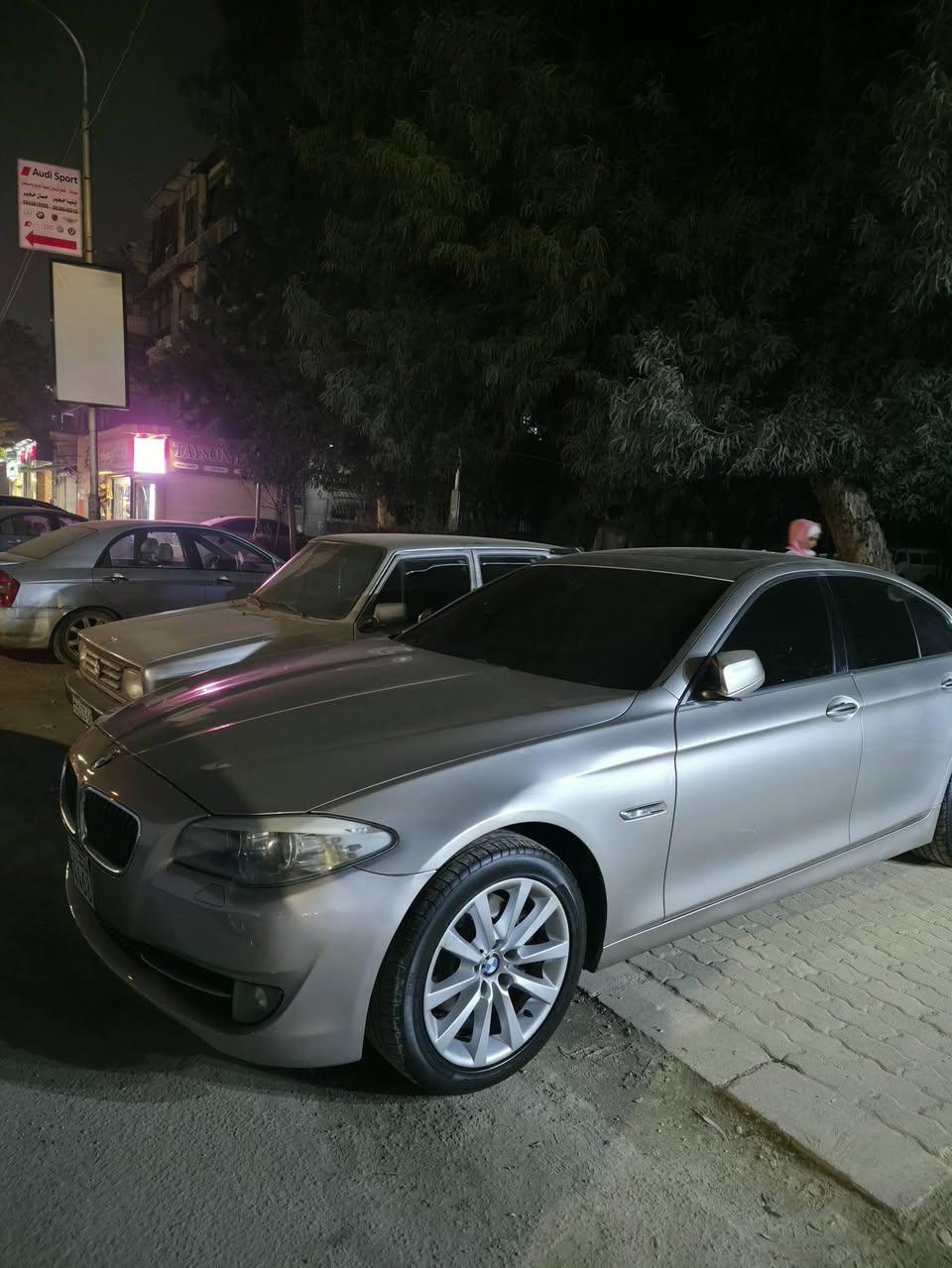 بي إم دبليو 520i 2013 - صورة 2