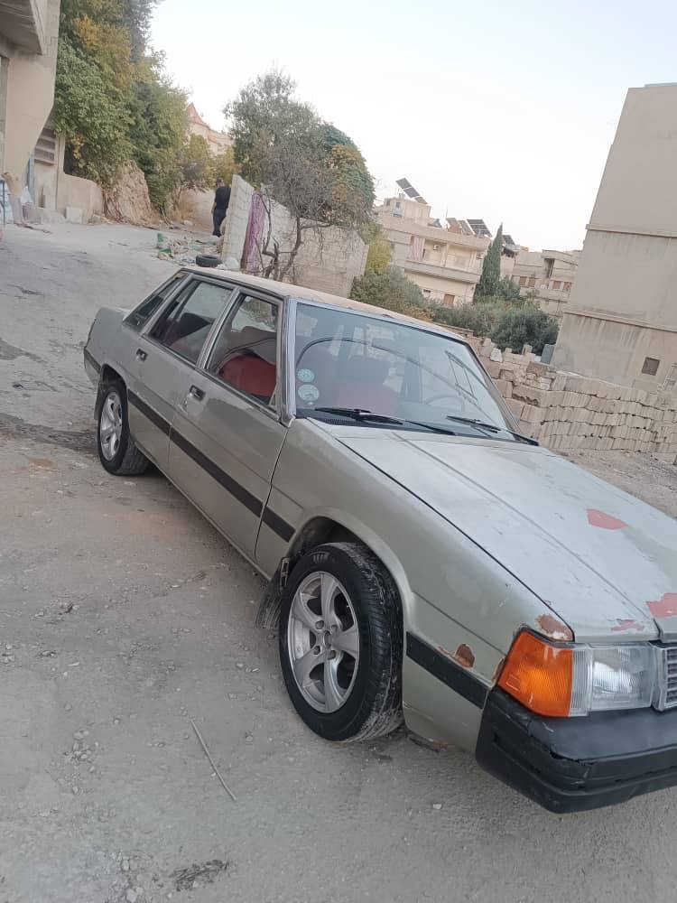 مازدا 929 1992 - صورة 3